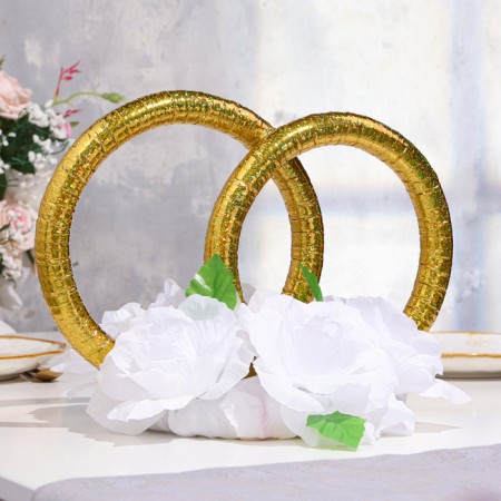 Rings on the roof, gold