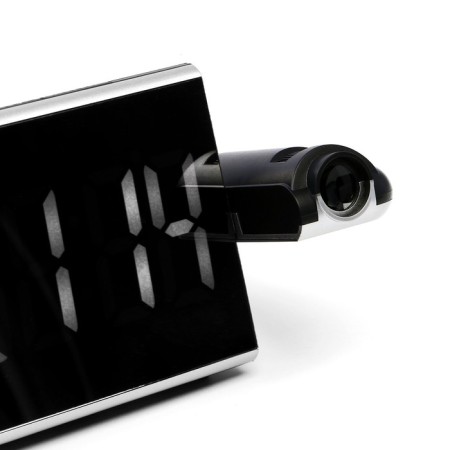 Clock - Electronic desk an alarm clock with a projection on the ceiling, calendar, 2AAA, USB-5