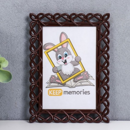 Photo frame 10x15 cm plastic L-7 nut (plastic screen)