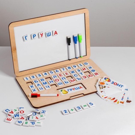 Magnetic wooden board "Nootik"