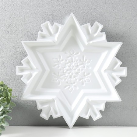 Figure "Snowflake" Small silver, half, 38x36 cm-3