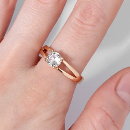 Ring "Classic" Crystal is minimalistic, the color is white in gold, dimensionless-2