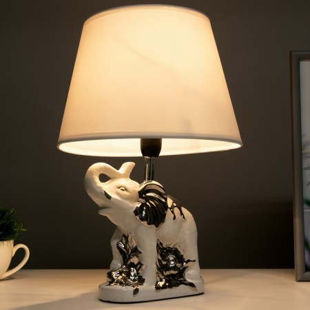 HELP LAM "White Elephant" 22.5x22.5x32cm Risalux-2