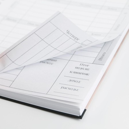 Planing for recording customers A5, 98 sheets, on the crest of Make Today, in a solid cover with Uf-varnish-5