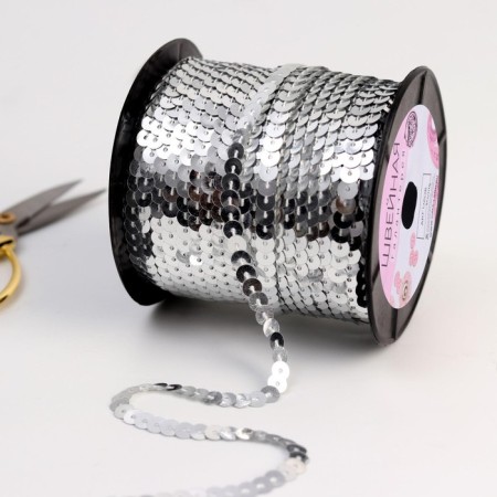 Sequins on threads, 6 mm, 91 ± 1 m, silver color No. 1-1