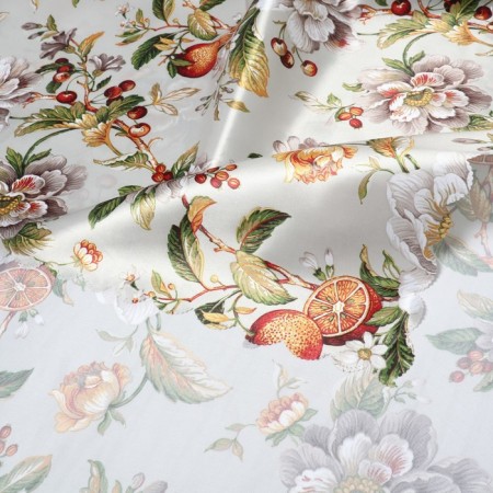 The tablecloth "Flower day" is 145x220 cm, 100% p/e-5