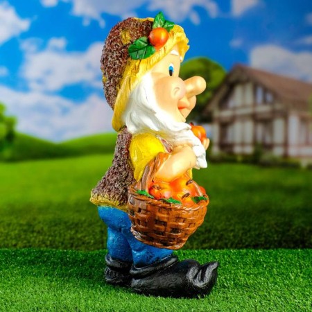 Garden figure "Dwarf with a basket of apples" 24x37cm-1