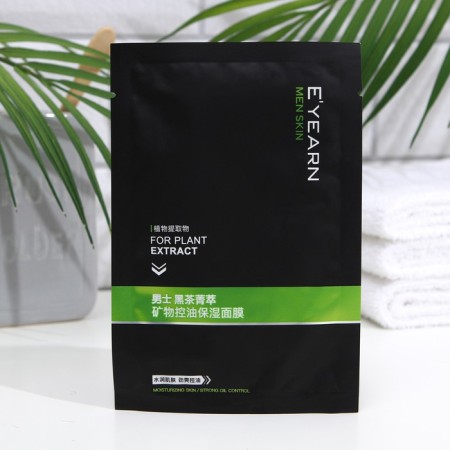 Moisturizing tissue mask for men with green tea extract