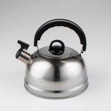 A kettle with a stainless steel whistle “family”, 1.9 liters, chrome color
