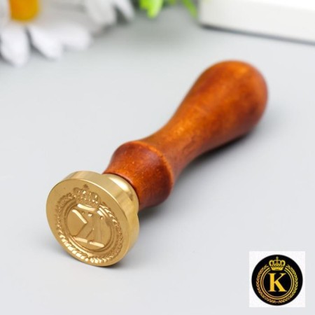Printing for wax with a wooden handle "Crown with the letter K" 9x2.5x2.5 cm