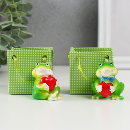 Souvenir Polystone "Frog in love" MIX 3x4.3x4.5 cm