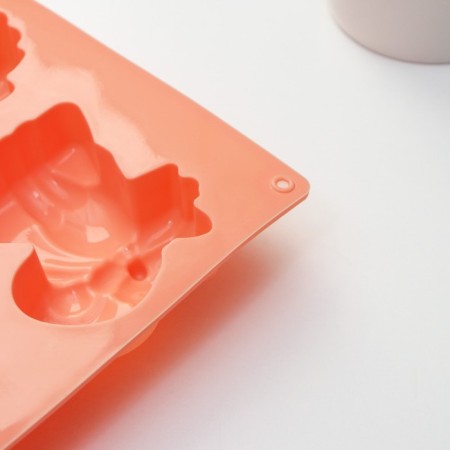 The form for baking the share "Animals. Zoo ”, silicone, 29 × 17 × 3 cm, 6 cells (7.5 × 5.5 cm), orange color-3