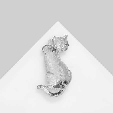 Brooch "Cat" playful, colored in silver-1