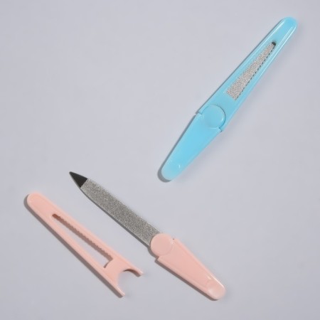 Metal file for nails, with a cap, 10.5 cm, color mix-1