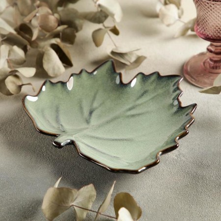 Ceramic serving dish "Leaf", 21 × 20 cm-1