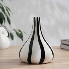 VAZA Ceramics Table 