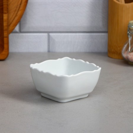 Square “Wave”, 250 ml, porcelain, Iran