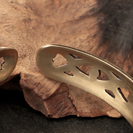 Narrow “Eye” bracelet, brass-1