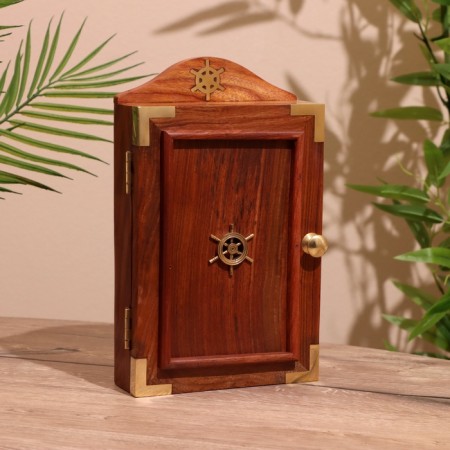 Key of the "Stupe" 18x9x30 cm, a tree shisham