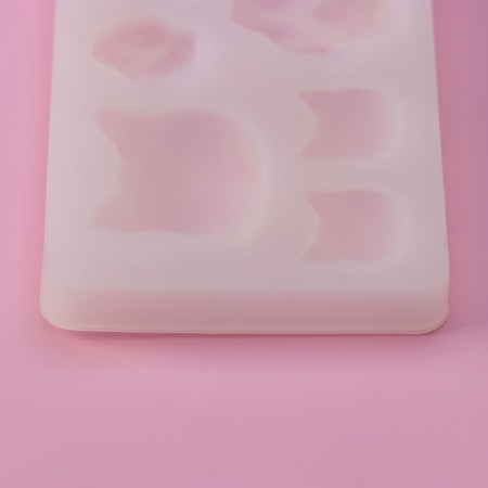 Mold Dolyana "Kotik", silicone, 7.7 × 5 × 0.7 cm, 6 cells, transparent color-2