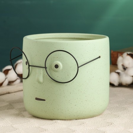 Pot "The pot that survived" 17x17x15cm, light green-2