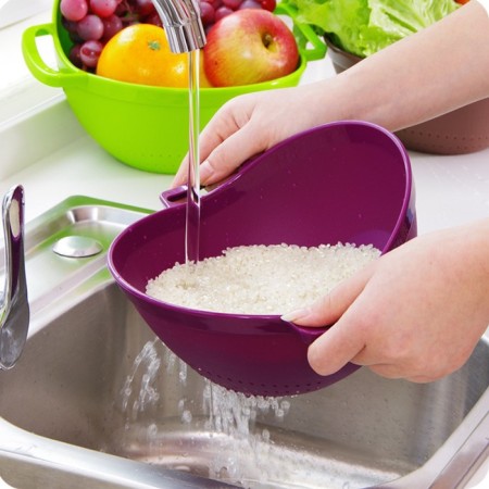 A colander of the kitchen shade "Heart", D = 20 cm, with handles, color mix-7