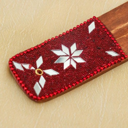Karma 10 sticks with a wooden strawberry stand-2