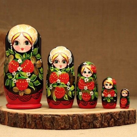 Nesting doll "strawberry", black scarf, 5 puppet, 18 cm-2