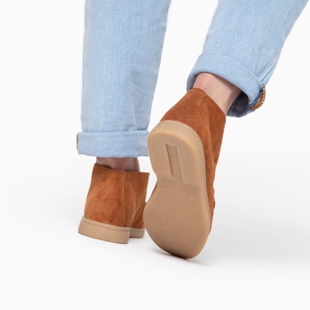 Mokasins are female, dark beige, size 37-4