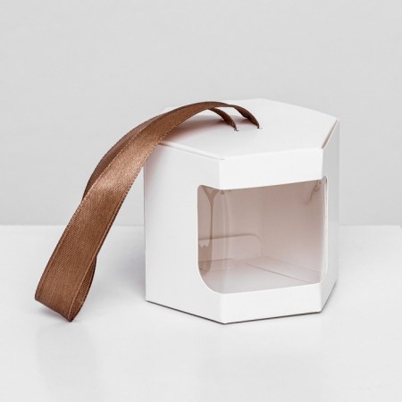 Box hexagonal, with a window, white, 7 x 7 x 7 cm