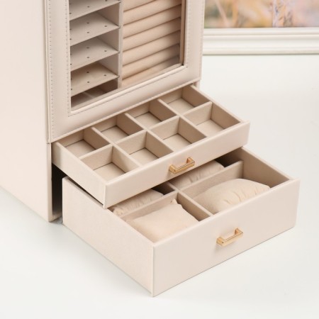 Casket to the leatherette for jewelry "Archivarius with two boxes" white 20x15.5x28 cm-2