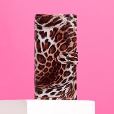 A set of decorative cosmetics: shadows 18 colors, blush 2 colors, powder, bronzer, mirror, mix