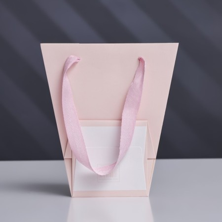 Package-carrier for flowers 10 × 10 × 20 x 18 cm, pink-1