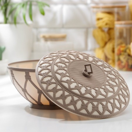 Sukharnitsa "Arabesque", 1.7 l, with a lid, color mix-1