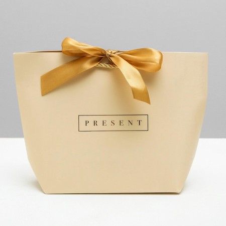 Gift package, packaging, Present, 19 x 20 x 9 cm-2