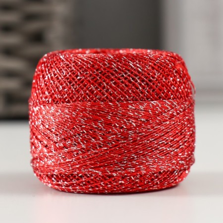 Yarn "Camelia" 70% polyester, 30% lurers 190m/20g (416 red)