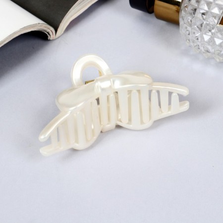 Hair crab "gloss" bow Bullet, 8 cm, white