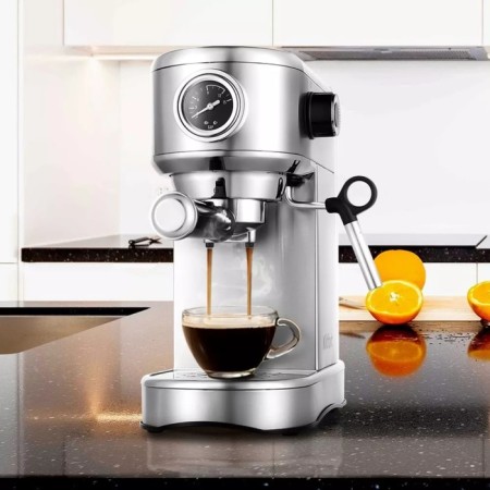 Coffee machine KitFort KT-7193, Rozhkova, 1450 W, 1 L, Kapucchucinot, Silver-1