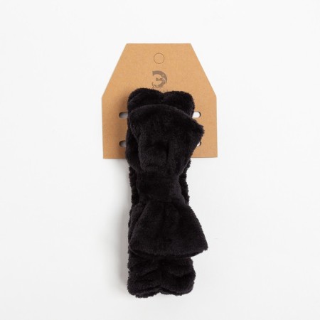 Binding on the head of Ethel, the color is black, 100% p/e-2