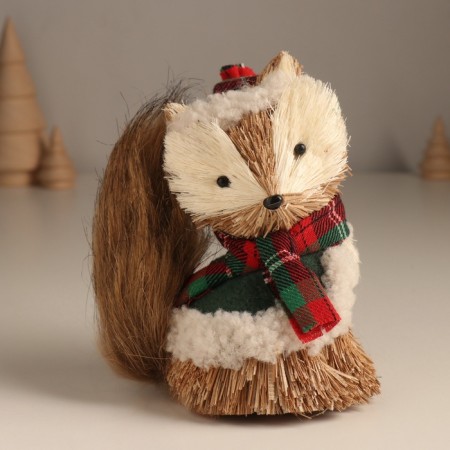 Decor "Raccoon in the winter clothes" 8x13x14 cm