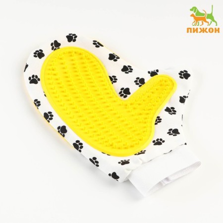 Mittens-Brush for wool 25 x 13 cm, yellow