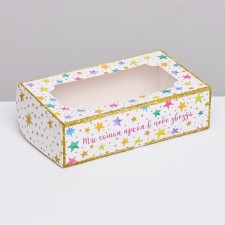 Folding box with a window for a marshmallow 