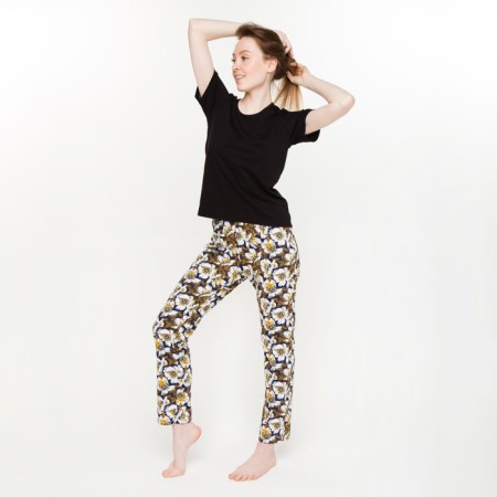 Female set (T -shirt, trousers), black color, size 44