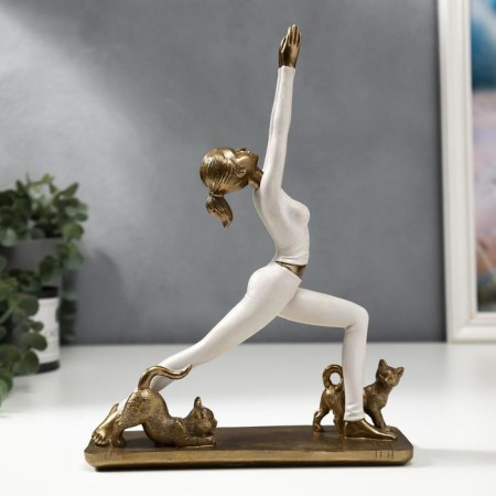 Polystone souvenir "Girl in a warrior pose, with cats" Pink 25x18.7x6.4 cm