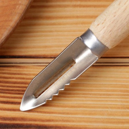 Vegetable cleaning with a wooden handle "Economics"-1
