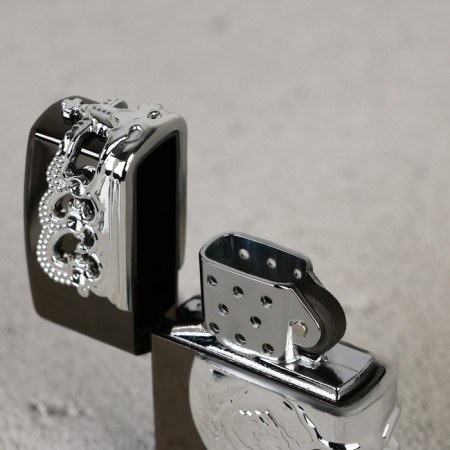 Lighter gasoline "King", 5.5 x 3.8 cm.-5