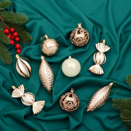 A set of jewelry plastic 28 pcs "celebration" with a white-gold