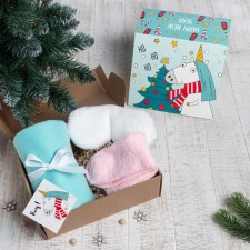 Gift set “Happy New Year” (blanket, socks, sleep mask)