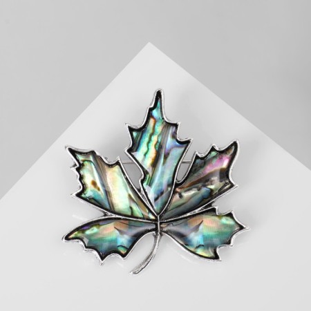 Galiotis brooch-column sheet of maple, green color in black silver
