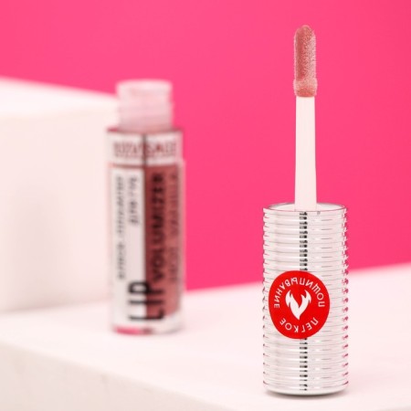 Luxvisage Lip Volumizer Hot Vanilla lip gloss-plaster, tone 305, 2.9 g-1